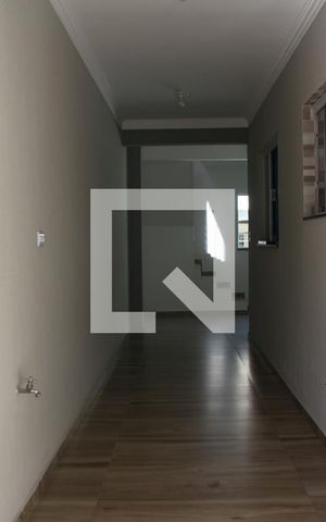 Casa à venda com 110m², 3 quartos e 2 vagasCorredor