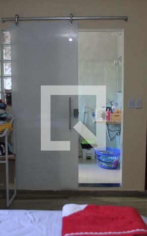 Casa à venda com 110m², 3 quartos e 2 vagasSuíte