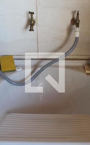 Casa à venda com 110m², 3 quartos e 2 vagasLavanderia