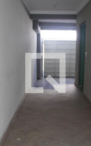 Casa à venda com 110m², 3 quartos e 2 vagasCorredor