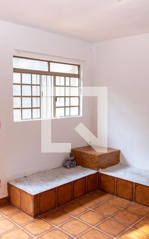 Casa à venda com 40m², 1 quarto e sem vagaSala