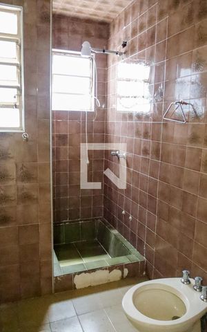 Apartamento à venda com 189m², 4 quartos e 3 vagas Apartamento à venda com 189m², 4 quartos e 3 vagasBanheiro