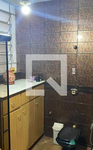 Casa à venda com 200m², 6 quartos e 3 vagas