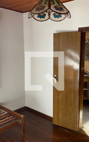 Casa à venda com 200m², 6 quartos e 3 vagas