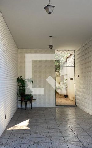 Casa à venda com 200m², 6 quartos e 3 vagas