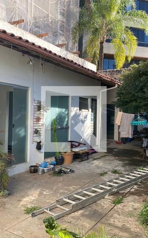 Casa à venda com 200m², 6 quartos e 3 vagas