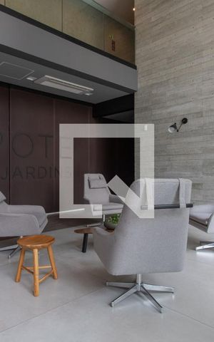 Studio à venda com 32m², 1 quarto e sem vaga Studio à venda com 32m², 1 quarto e sem vagaHall de Entrada