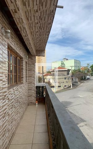 Casa de condomínio à venda com 800m², 2 quartos e 6 vagas Casa de condomínio à venda com 800m², 2 quartos e 6 vagasSacada