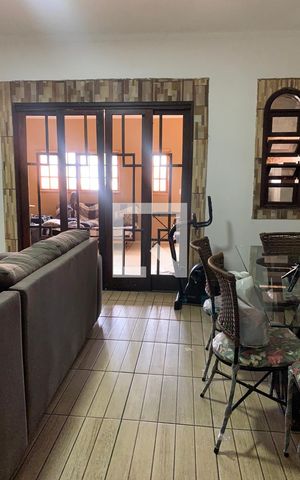 Casa de condomínio à venda com 800m², 2 quartos e 6 vagas Casa de condomínio à venda com 800m², 2 quartos e 6 vagasSala