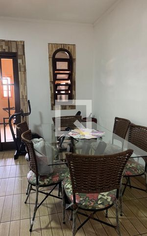 Casa de condomínio à venda com 800m², 2 quartos e 6 vagas Casa de condomínio à venda com 800m², 2 quartos e 6 vagassala jantar