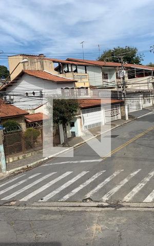 Casa de condomínio à venda com 800m², 2 quartos e 6 vagas Casa de condomínio à venda com 800m², 2 quartos e 6 vagasVista da Rua
