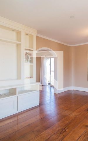 Apartamento à venda com 167m², 3 quartos e 2 vagas Apartamento à venda com 167m², 3 quartos e 2 vagasSala de Estar