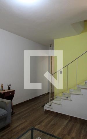 Casa à venda com 110m², 3 quartos e 2 vagasSala