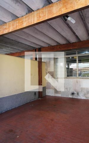 Casa à venda com 110m², 3 quartos e 2 vagasGaragem