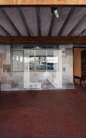 Casa à venda com 110m², 3 quartos e 2 vagasGaragem