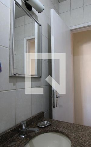 Casa à venda com 110m², 3 quartos e 2 vagasbanheiro 