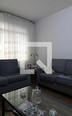 Casa à venda com 110m², 3 quartos e 2 vagasSala