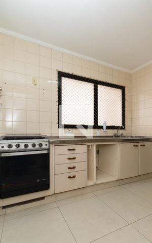 Apartamento à venda com 96m², 2 quartos e 1 vagaCozinha