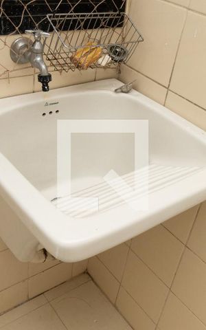 Apartamento à venda com 96m², 2 quartos e 1 vagaÁrea de Serviço