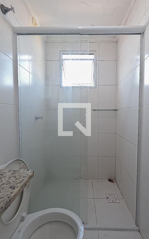 Apartamento à venda com 85m², 2 quartos e 1 vaga Apartamento à venda com 85m², 2 quartos e 1 vagaBanheiro da Suíte