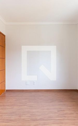 Casa à venda com 108m², 3 quartos e 4 vagas Casa à venda com 108m², 3 quartos e 4 vagasQuarto 3 - Suíte