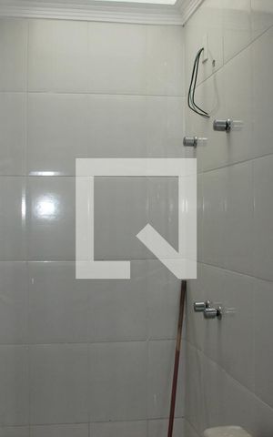 Casa à venda com 108m², 3 quartos e 2 vagasBanheiro
