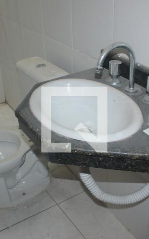 Casa à venda com 108m², 3 quartos e 2 vagasBanheiro
