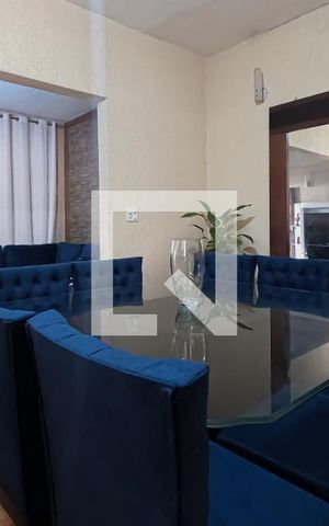 Casa à venda com 300m², 4 quartos e 2 vagas Casa à venda com 300m², 4 quartos e 2 vagasCozinha