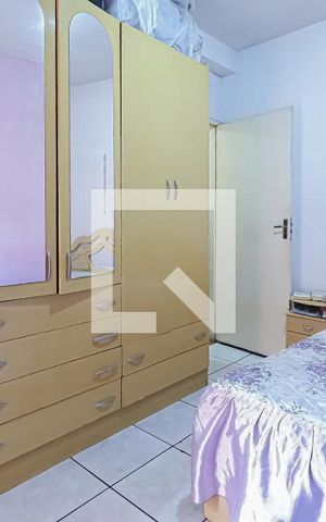 Casa à venda com 300m², 4 quartos e 2 vagas Casa à venda com 300m², 4 quartos e 2 vagasSuíte