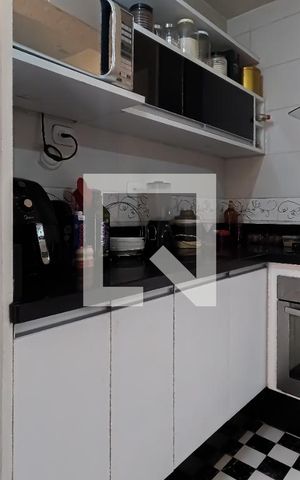 Casa à venda com 300m², 4 quartos e 2 vagas Casa à venda com 300m², 4 quartos e 2 vagasCozinha
