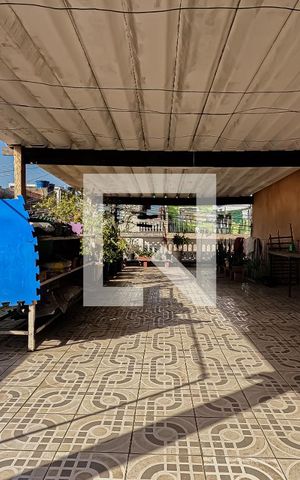 Casa à venda com 300m², 4 quartos e 2 vagas Casa à venda com 300m², 4 quartos e 2 vagasÁrea de Serviço
