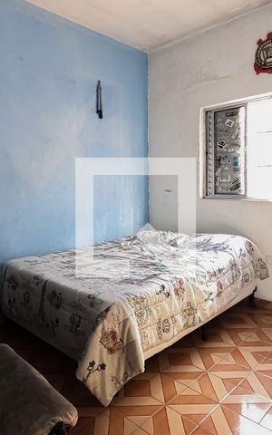 Casa à venda com 300m², 4 quartos e 2 vagas Casa à venda com 300m², 4 quartos e 2 vagasQuarto 2