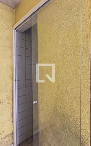Casa à venda com 300m², 4 quartos e 2 vagas Casa à venda com 300m², 4 quartos e 2 vagasEdícula