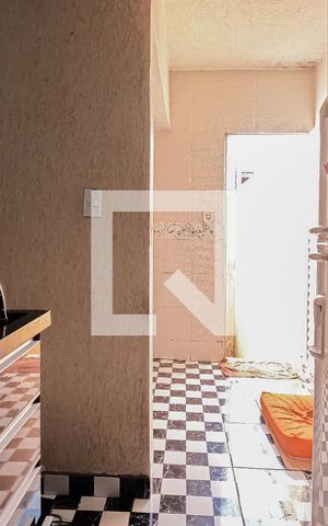 Casa à venda com 300m², 4 quartos e 2 vagas Casa à venda com 300m², 4 quartos e 2 vagasCozinha