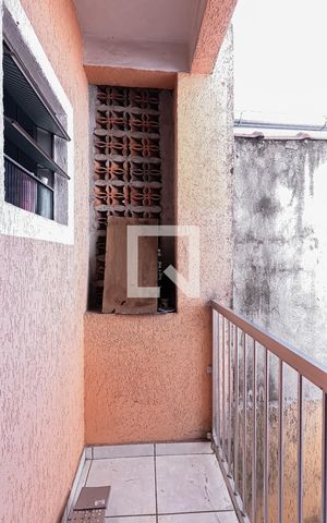 Casa à venda com 300m², 4 quartos e 2 vagas Casa à venda com 300m², 4 quartos e 2 vagasSuíte