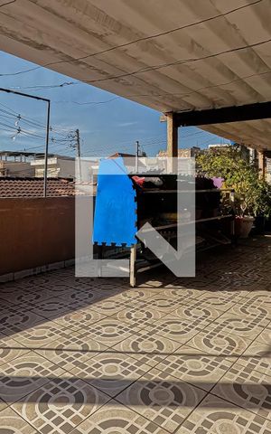 Casa à venda com 300m², 4 quartos e 2 vagas Casa à venda com 300m², 4 quartos e 2 vagasÁrea de Serviço