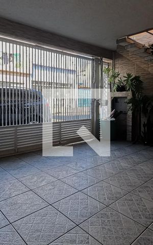 Casa à venda com 300m², 4 quartos e 2 vagas Casa à venda com 300m², 4 quartos e 2 vagasGaragem