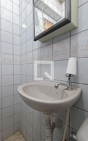 Casa à venda com 300m², 4 quartos e 2 vagas Casa à venda com 300m², 4 quartos e 2 vagasEdícula