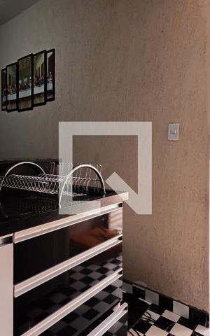 Casa à venda com 300m², 4 quartos e 2 vagas Casa à venda com 300m², 4 quartos e 2 vagasCozinha
