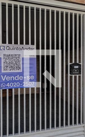 Casa à venda com 300m², 4 quartos e 2 vagas Casa à venda com 300m², 4 quartos e 2 vagasPlaca