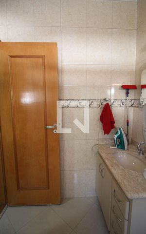 Casa à venda com 415m², 4 quartos e 6 vagassuite quarto 3