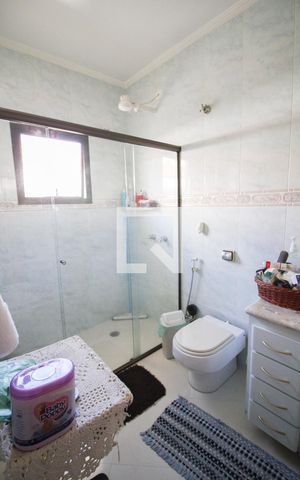 Casa à venda com 415m², 4 quartos e 6 vagassuite quarto 2