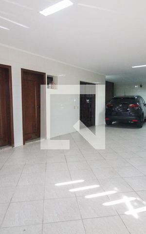 Casa à venda com 415m², 4 quartos e 6 vagasgaragem