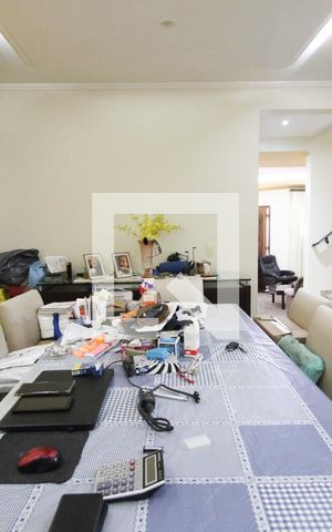 Casa à venda com 415m², 4 quartos e 6 vagassala jantar