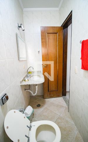 Casa à venda com 415m², 4 quartos e 6 vagasbanheiro de serviço 1
