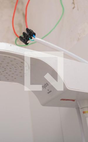 Casa à venda com 110m², 2 quartos e 1 vagaBanheiro do Quarto 2