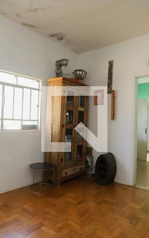 Casa à venda com 110m², 2 quartos e 1 vagaSala