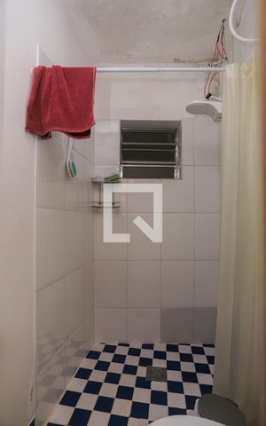 Casa à venda com 110m², 2 quartos e 1 vagaBanheiro do Quarto 2