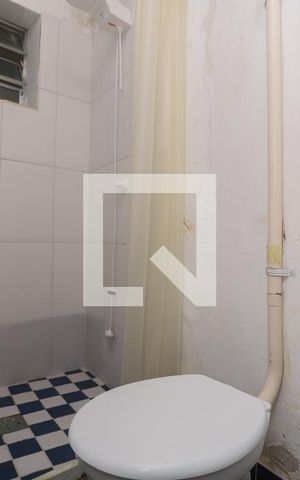 Casa à venda com 110m², 2 quartos e 1 vagaBanheiro do Quarto 2