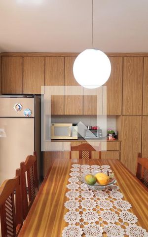 Casa à venda com 153m², 4 quartos e 2 vagasCopa e Cozinha 